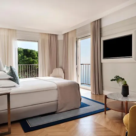 Amadria Park Milenij Hotell